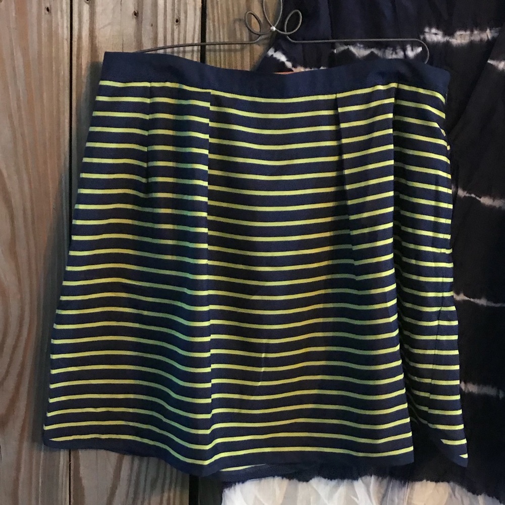 ⭐️ SALE ⭐️Blue/Yellow Darling Lined Skirt pocketed